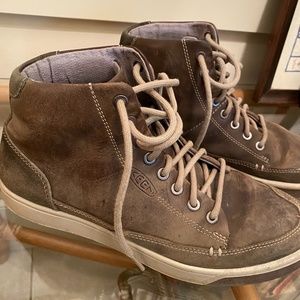 Keen mens Glen Haven high top leather sneaker 9.5